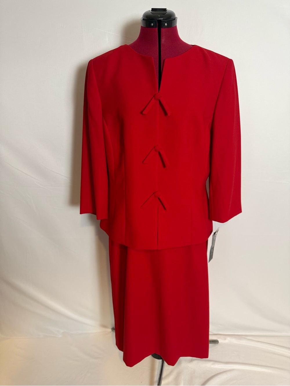 NWT Kasper Skirt Suit Woman's Size 12 Red 2-Piece Set Blazer & Skirt Bow Accent